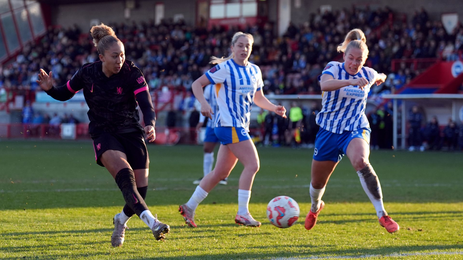 Chelsea claim WSL draw at Brighton as James offside call goes leaders’ way