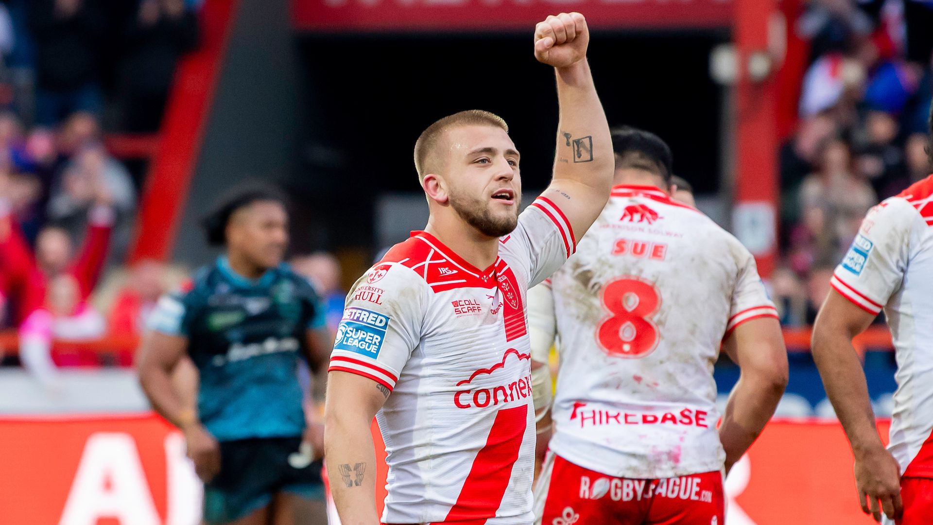 Hull KR thrash Leigh to maintain Super League superiority