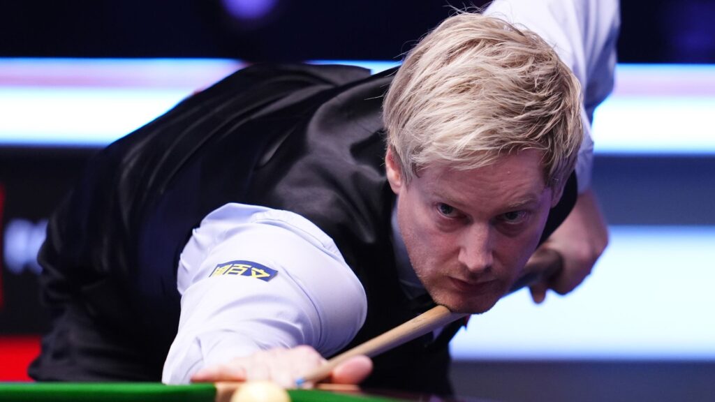 Robertson whitewashes fellow former world champion Bingham 10-0