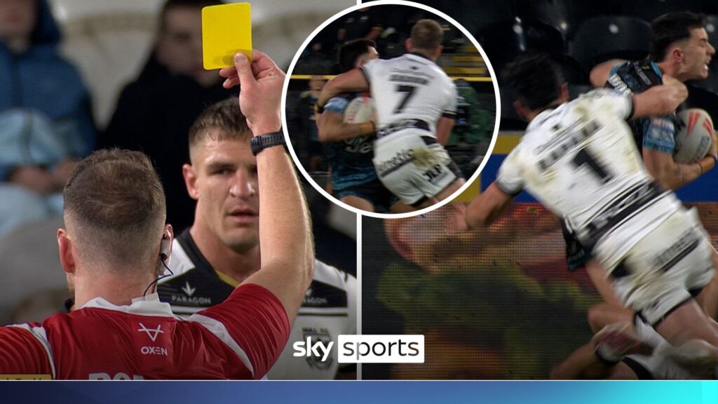 From bad to worse! | Hull FC receive two sin bins in FOUR minutes