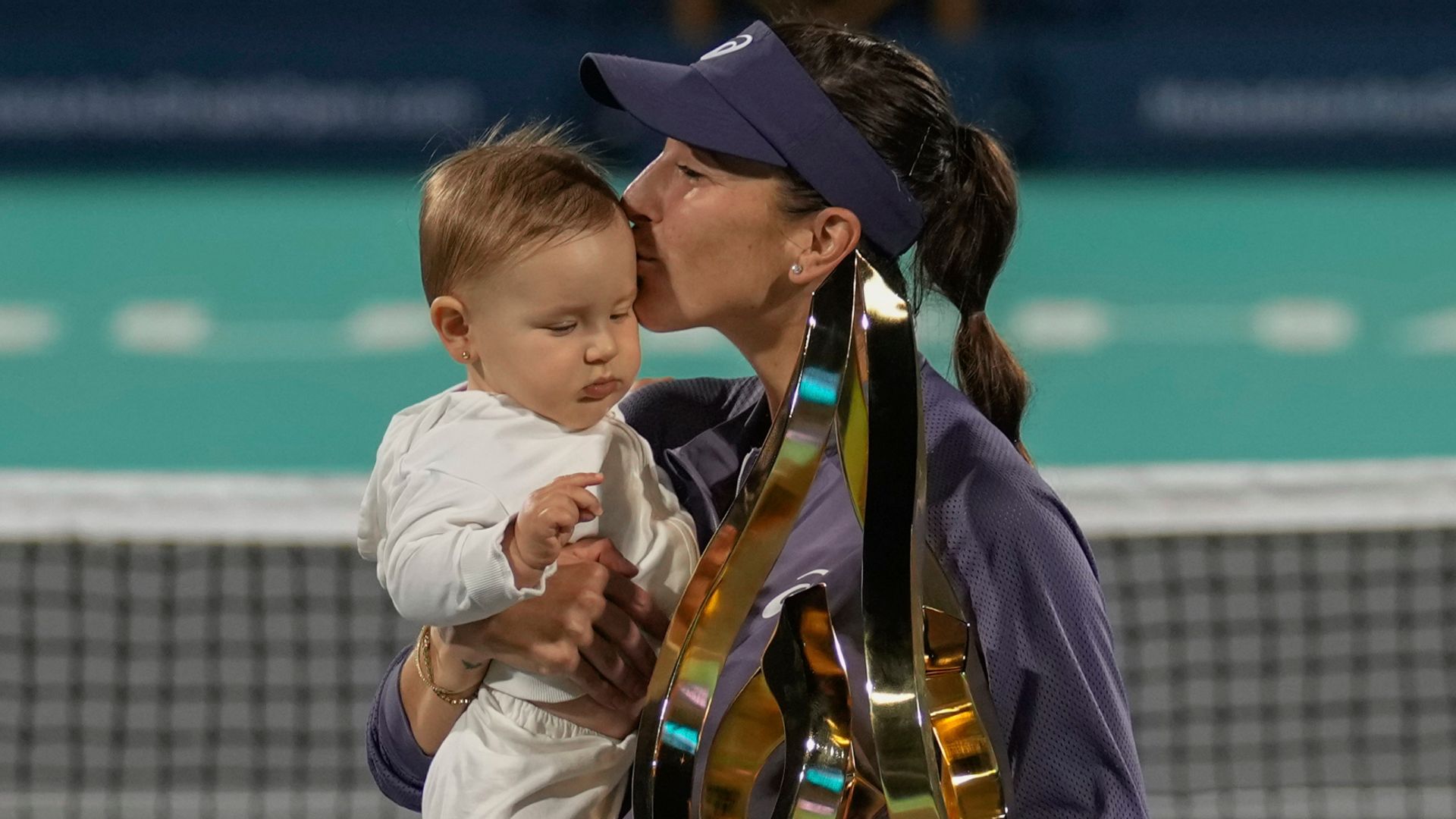 WTA introduces paid maternity leave for players